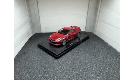 Nissan Skyline GT-R  R35  2007 vibirant red, редкая масштабная модель, Ebbro, scale43