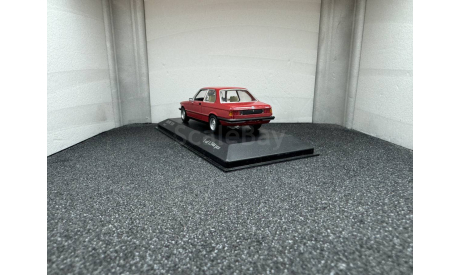BMW 318 E21 korall, редкая масштабная модель, Minichamps, scale43