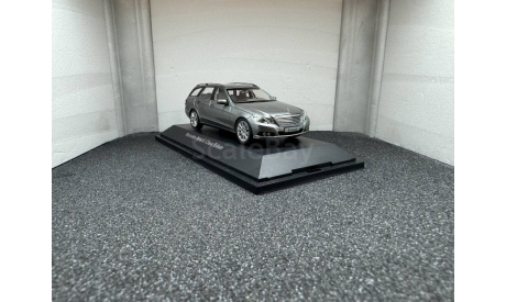 Mercedes-Benz E-Klasse 2009 T-model S212 Elegance silver palladium metallic, редкая масштабная модель, Schuco, scale43
