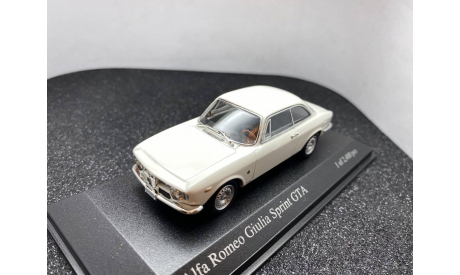 Alfa Romeo Giulia Sprint GTA white, редкая масштабная модель, Minichamps, scale43