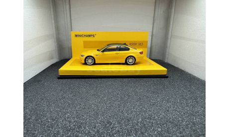 BMW M3 E92 2008 ’Linea Giallo’, редкая масштабная модель, Minichamps, scale43