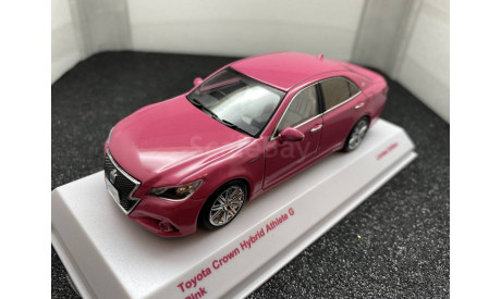 Toyota Crown Hybrid Athlete G pink, редкая масштабная модель, Kyosho, scale43