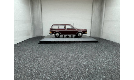 Volkswagen 411 LE Variant 1969 colorado metallic, редкая масштабная модель, Minichamps, scale43