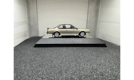 BMW 635 CSi 1983 bronzitbeige metallic, редкая масштабная модель, Autoart, scale43