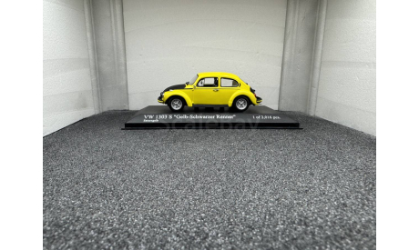 Volkswagen Beetle 1303 S 1974 yellow/black, редкая масштабная модель, Minichamps, scale43