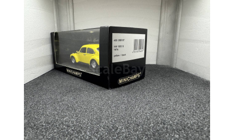Volkswagen Beetle 1303 S 1974 yellow/black, редкая масштабная модель, Minichamps, scale43