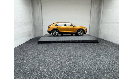 Audi Q8 Dragon Orange, масштабная модель, Norev, scale43