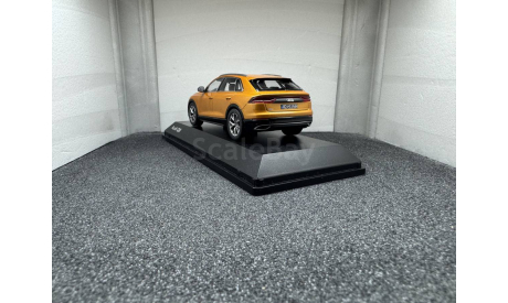 Audi Q8 Dragon Orange, масштабная модель, Norev, scale43