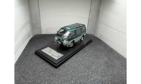 Mitsubishi Delica Star Wagon 4WD 1990 - 1999 green/silver, редкая масштабная модель, Sunyorkmodel, scale43