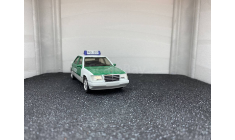 Mercedes-Benz E320 W124 Limousine Polizei, редкая масштабная модель, Herpa, scale43