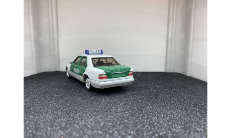 Mercedes-Benz E320 W124 Limousine Polizei, редкая масштабная модель, Herpa, scale43