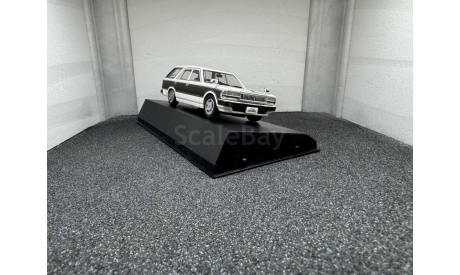 Nissan Cedric Y30 Van V20E Deluxe 1999, white / brown, редкая масштабная модель, AOSHIMA, 1:43, 1/43
