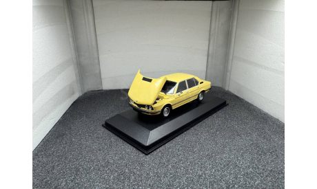 BMW 520 E12  1972-76  yellow, редкая масштабная модель, Minichamps, scale43