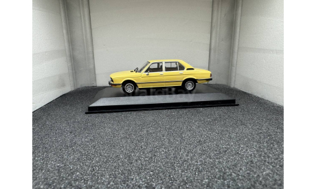 BMW 520 E12  1972-76  yellow, редкая масштабная модель, Minichamps, scale43