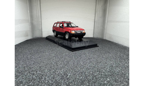 Jeep Grand Cherokee ZJ red 1992-98, редкая масштабная модель, Minichamps, scale43