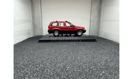 Jeep Grand Cherokee ZJ red 1992-98, редкая масштабная модель, Minichamps, scale43