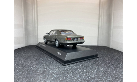 Nissan Gloria Cima FY31 green metallic, редкая масштабная модель, Kyosho, 1:43, 1/43
