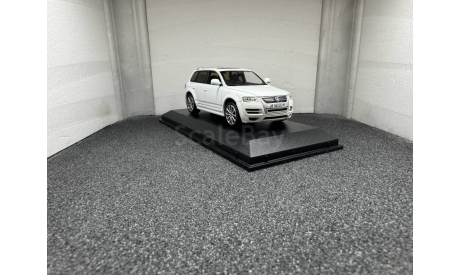 Volkswagen Touareg Facelift (Typ 7L GP) 2007 - 2010  R50 white, редкая масштабная модель, Norev, scale43