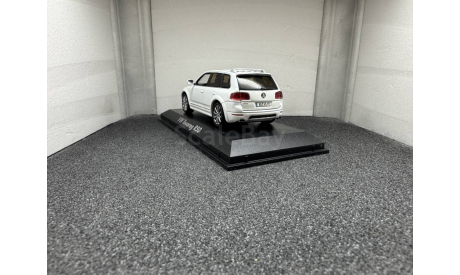 Volkswagen Touareg Facelift (Typ 7L GP) 2007 - 2010  R50 white, редкая масштабная модель, Norev, scale43