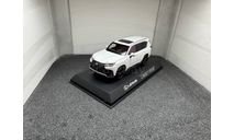 Lexus LX600 ’F Sport’ white nova G.F., редкая масштабная модель, Kyosho, scale43