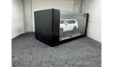 Lexus LX600 ’F Sport’ white nova G.F., редкая масштабная модель, Kyosho, scale43