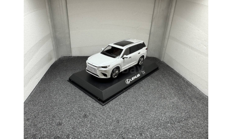 Lexus TX 350 platinum white, редкая масштабная модель, Kyosho, scale43