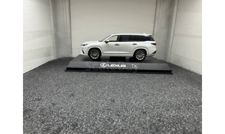 Lexus TX 350 platinum white, редкая масштабная модель, Kyosho, scale43