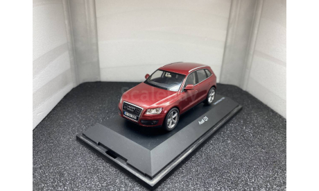 Audi Q5 2008 granatred-metallic, редкая масштабная модель, Schuco, scale43