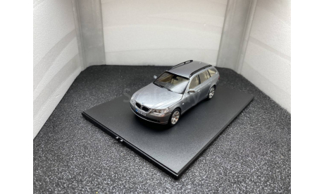 BMW 5 Touring E61 2004 Silver gray, редкая масштабная модель, Kyosho, scale43