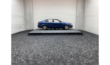 Audi A4 B6 2000 - 2004 denimblau, редкая масштабная модель, Minichamps, scale43