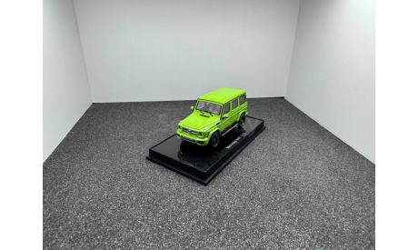 Mercedes-Benz G63  2017 alien green, масштабная модель, Autoart, scale64