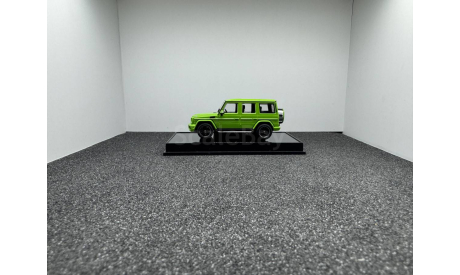 Mercedes-Benz G63  2017 alien green, масштабная модель, Autoart, scale64