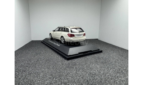 Mercedes-Benz E-Klasse T-Modell S212 (W212) diamantweiis, редкая масштабная модель, Schuco, scale43