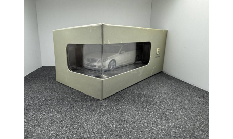 Mercedes-Benz E-Klasse T-Modell S212 (W212) diamantweiis, редкая масштабная модель, Schuco, scale43