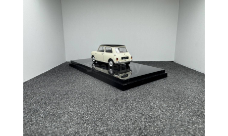 Austin mini cooper 1961 white/black, редкая масштабная модель, Ebbro, 1:43, 1/43