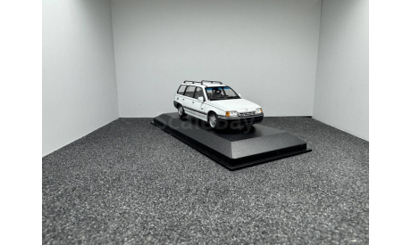 Opel Kadett E Caravan 1989 white, редкая масштабная модель, Minichamps, scale43