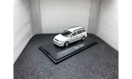 Opel Astra G Caravan white, редкая масштабная модель, Schuco, 1:43, 1/43