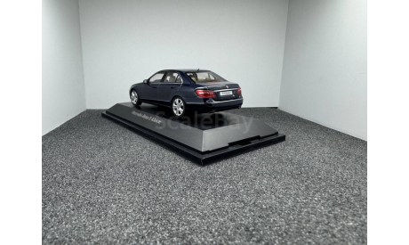 Mercedes-Benz E-Klasse W212 Avantgarde tansanitblau-met. , редкая масштабная модель, Schuco, scale43