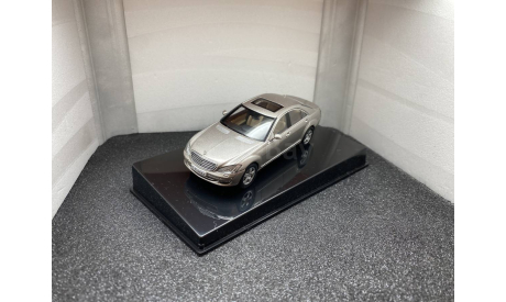 Mercedes-Benz S-Klasse SWB 2005 S500 W221 cubanitsilver, редкая масштабная модель, Autoart, scale43