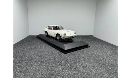 Maserati Mistral Coupe 1963 creme white, редкая масштабная модель, Minichamps, scale43