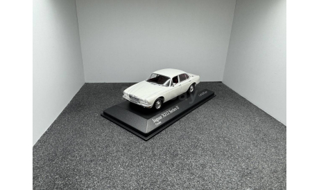 Jaguar XJ12 Series II cream, редкая масштабная модель, Minichamps, scale43