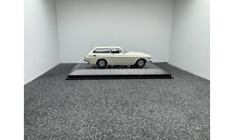 Volvo P1800 ES 1971 californiavit, редкая масштабная модель, Minichamps, scale43