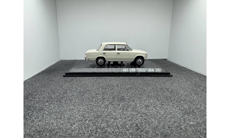 ВАЗ-2101 ’Жигули’ белый, масштабная модель, EVR-mini, scale43