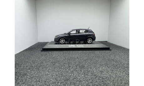 Opel Astra H 2004 metro, редкая масштабная модель, Minichamps, scale43