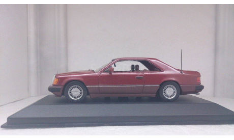 Mercedes-Benz 300 CE Coupe C124, 1989, Almandin rot, редкая масштабная модель, Minichamps, 1:43, 1/43