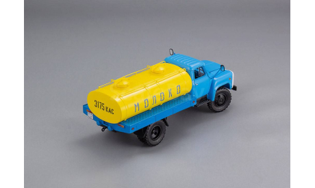Автомобиль-цистерна АЦПТ-3,3 - 53-12 ’Молоко’, 1988 г. DiP, масштабная модель, scale43, DiP Models, ГАЗ