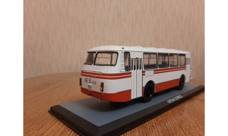 Масштабная модель ЛАЗ-695Н бело-красный, масштабная модель, Classicbus, scale43