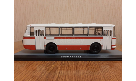 Масштабная модель ЛАЗ-695Н бело-красный, масштабная модель, Classicbus, scale43