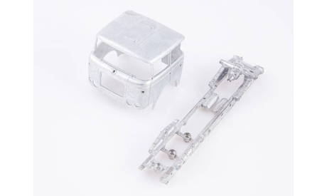 Сборная модель SKODA 706 RTTN c п/п ALKA N12CH, сборная модель автомобиля, Škoda, AVD Models, scale43