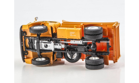 Легендарные грузовики СССР №111, МАЗ-5549, масштабная модель, MODIMIO, scale43